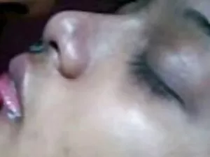 के बाद एक सुंदर नृत् ...