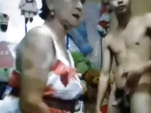 एक रूसी लड़की की सेक ...