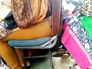 लाल बालों वाली लालची ...